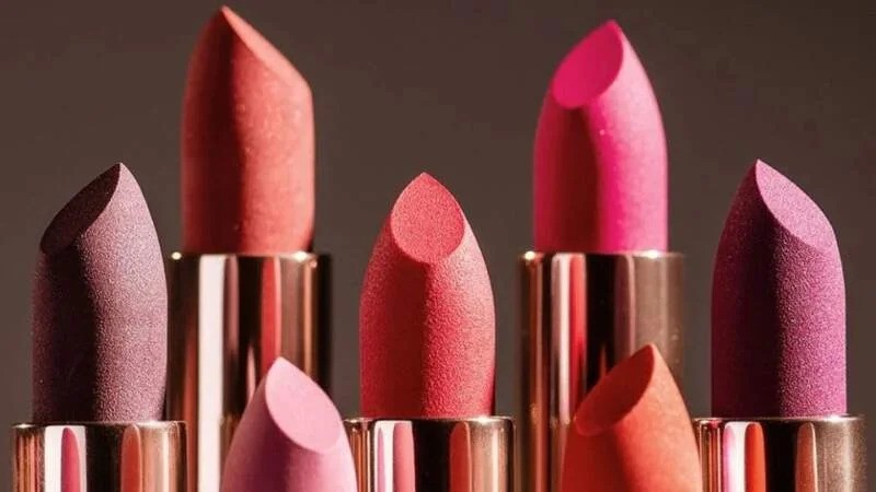 Is Moszacos Lipstick Moisturizing Ethical and Eco-Friendly